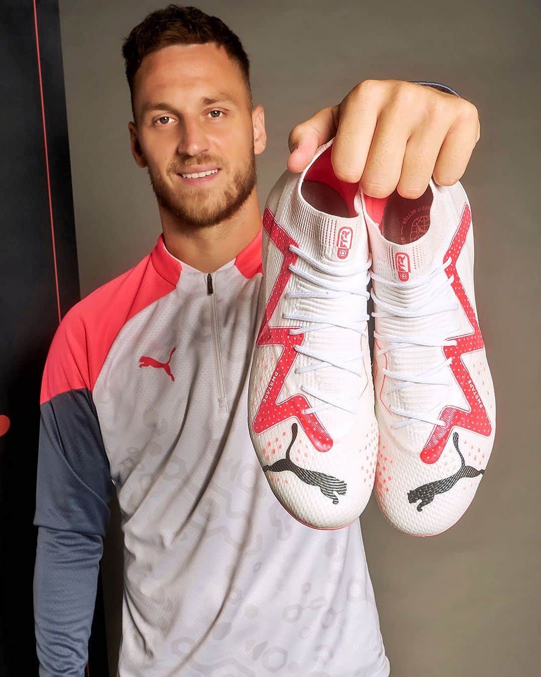 マルコ・アルナウトヴィッチのインスタグラム：「Drive them crazy 🤪 @pumafootball  #pumafuture #teamarna」