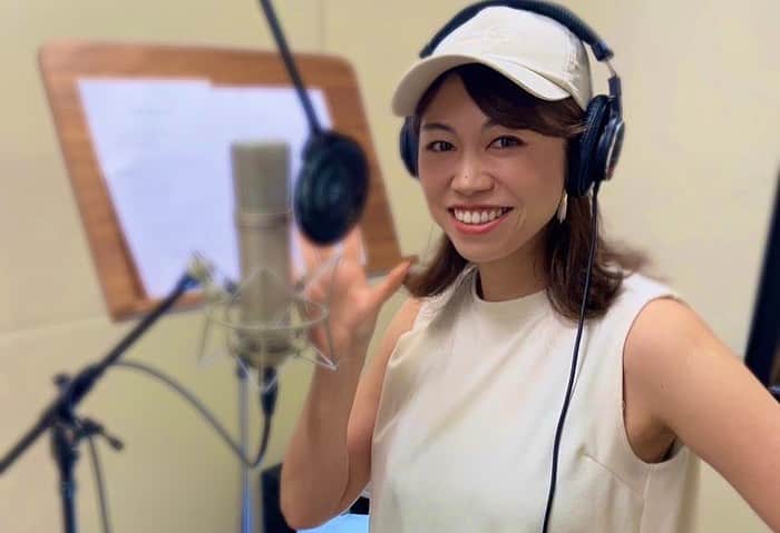 小林アナさんのインスタグラム写真 - (小林アナInstagram)「NACK5開局記念日10/31に 大宮ソニックシティで開催する「 NACK5 35th PARTY 〜大宮いんびてーしょん〜」  イベントの開催に伴って バカボン鬼塚さん制作した楽曲 「WE ARE THE NACK5」 レコーディングしてきました！  ハッピーだんばらさんもいたよ！  鬼ちゃんとは10年来の仲だけど 初めて褒められた🤣  仕上がりが楽しみー！！  #NACK5 #開局35周年に向けて」7月18日 17時10分 - genkobiribiri