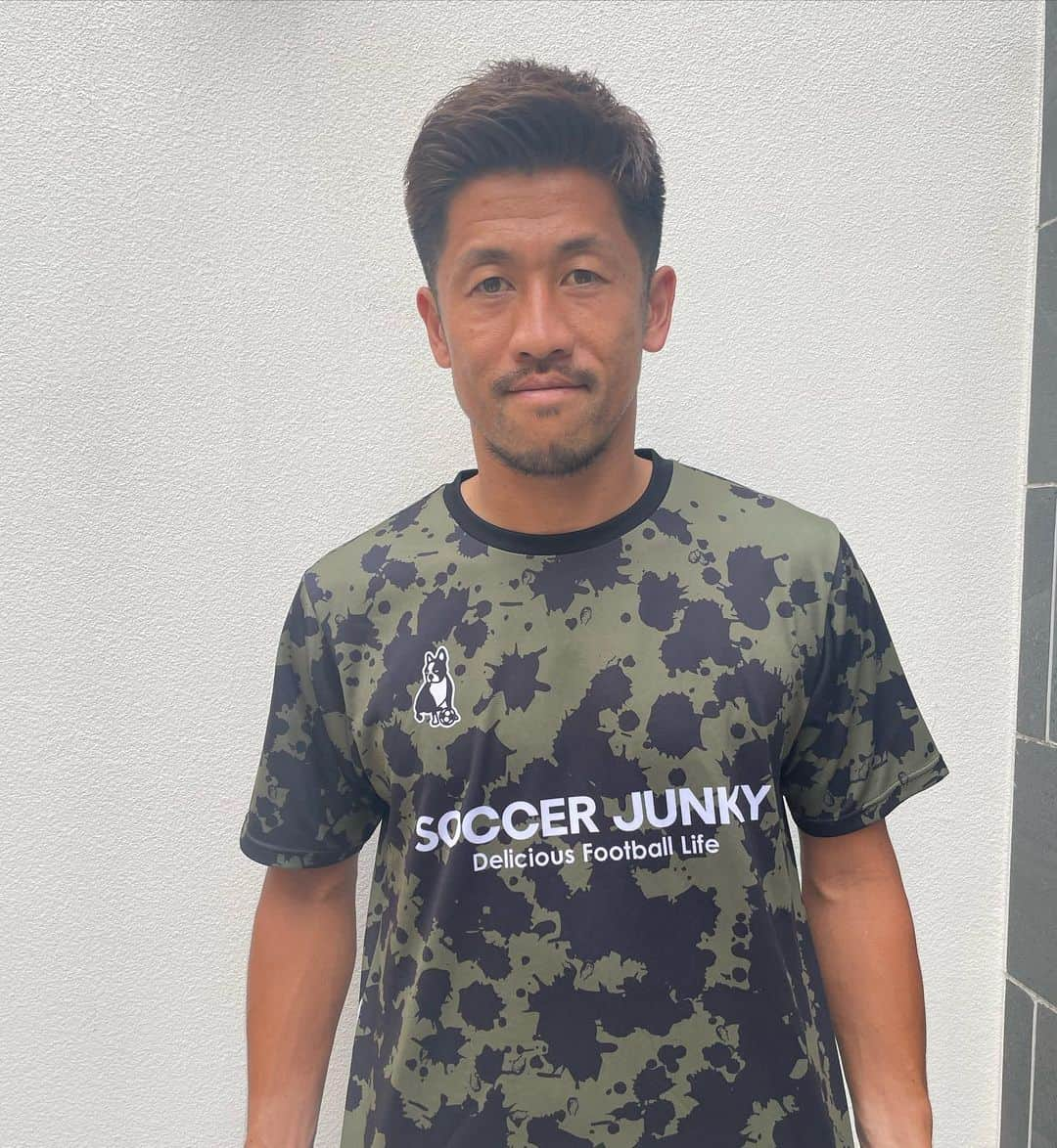 新井章太さんのインスタグラム写真 - (新井章太Instagram)「@soccerjunky_official  @claudiopandiani  @claudiopandiani_shop   【明日から限定SHOP OPEN】 サポートしていただいているsoccer junkyさんが期間限定ショップをOPENする事になりました。  【開催期間】 7/19(水)-7/31(月)  【場所】 西武池袋本店 本館5F(中央B5) グッドマンズライフ  是非お近くに行った際は立ち寄ってみて下さい👍 自分の愛用している人気のTシャツから、今回デビューする新しいレーベルもあるみたいです!!  気になる方は是非、、 soccerjunky/claudiopandianiのインスタもチェックしてみて下さい。  #西武池袋 #5階 #グッドマンズライフ　 #期間限定　 #ポップアップ　 #soccerjunky  #サッカージャンキー　 #claudiopandiani  #クラウディオパンディアーニ」7月18日 18時00分 - shotarai30