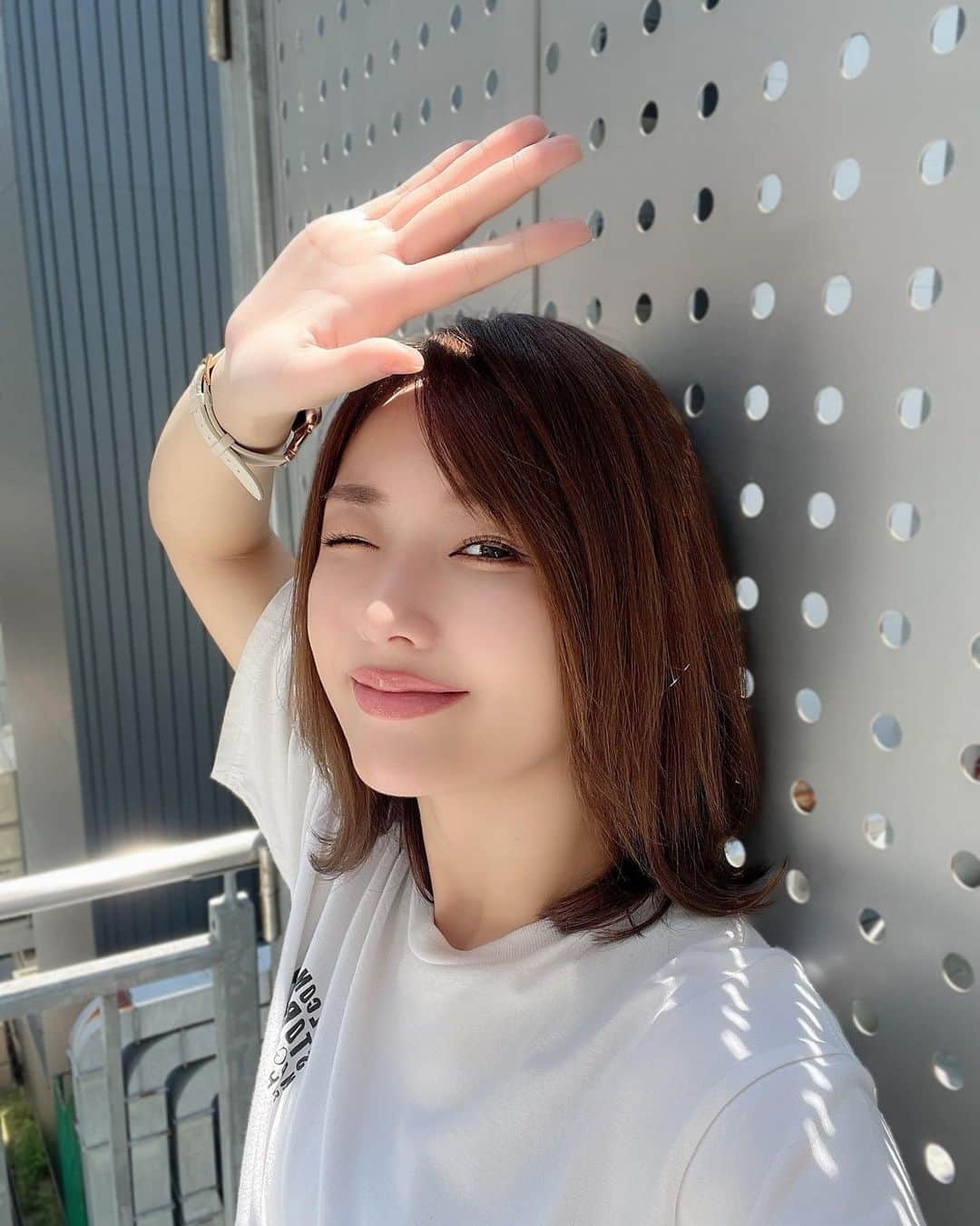 のインスタグラム：「毎日陽射しが眩しいね！ いつもは紫外線対策バッチリし過ぎてるから、たまにはちょっとだけ日光浴😎  #本条舞 #actor #actress  #名古屋役者 #名古屋モデル」