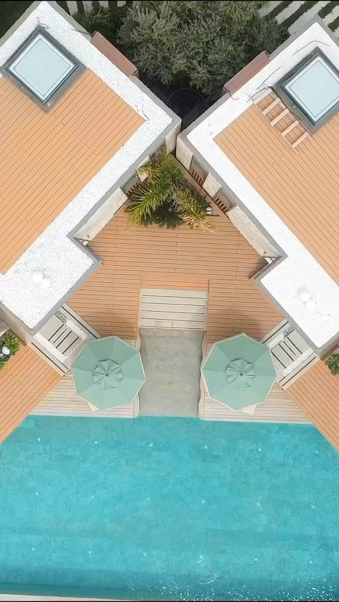 My Interiorのインスタグラム：「Panjur Hotels ile eşsiz lokasyonlarda butik tatil deneyimi. 🤎 #PanjurHotels @thepanjurs   Türkiye’de birbirinden eşsiz lokasyonlarda butik tatil deneyimi sunan Panjur Hotel butik otel zincirine merhaba diyin. 2020’de Cunda’da başlayan hikayeleri, şimdi tam 10 işletmeye ulaşan bir zincir ile Türkiye’de butik tatil anlayışına yepyeni bir soluk getiriyor.  Cunda, Söğütköy, Bodrum, Alaçatı ve daha birçok eşsiz lokasyonda yer alan otelleri ile Panjur Misafirperverliği©️ ‘ni her geçen gün daha da üst seviyeye taşıyarak misafirleriyle buluşturuyor.   Oteller hakkında detaylı bilgi için;  ☎️ +90 850 308 99 00 👉 panjurs.com  Boutique holiday experience in unique locations with Panjur Hotels. 🤎 #PanjurHotels   Say hello to Panjur Hotel boutique hotel chain offering boutique holiday experience in unique locations in Turkey. Their story, which started in Cunda in 2020, now brings a breath of fresh air to the concept of boutique holiday in Turkey with a chain of 10 businesses.  With its hotels located in Cunda, Söğütköy, Bodrum, Alaçatı and many other unique locations, Panjur Hospitality ©️ brings its guests together with its guests by taking it to a higher level day by day.   For detailed information about the hotels;  ☎️ +90 850 308 99 00 👉 panjurs.com」