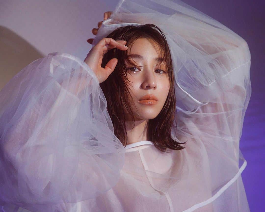 菊地泰久のインスタグラム：「#田中みな実  #連載  @bitekicom  @yukarihayashi  @menkooo  @yasuhisa_kikuchi   #美的 #菊地泰久 #yasuhisakikuchi #beauty #makeup #fashion #portrait #jewelry #gravure #shooting #photography #photographer #model #studio」