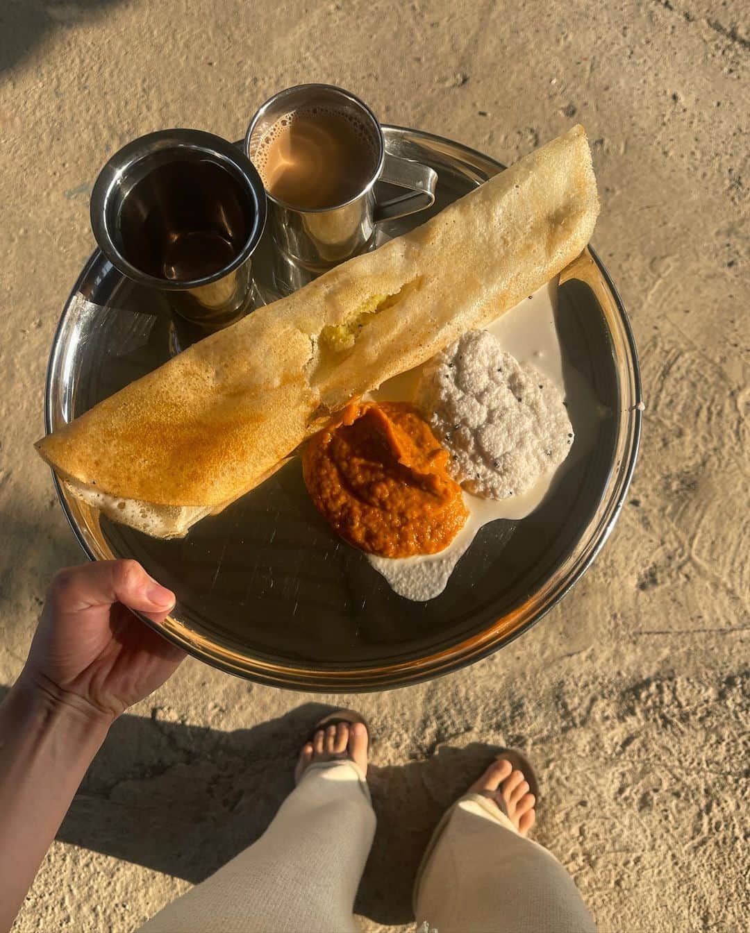 栗山遥さんのインスタグラム写真 - (栗山遥Instagram)「インドで過ごした1ヶ月間、マントラから始まる毎日も、1日3食のカレーも、アーユルヴェーダとヨガの学びも全部、もう既に懐かしい気持ち。あっという間に時間が過ぎていく🥺 すべてが本当に素晴らしい経験で、新しい自分に生まれ変わったような感覚だった🇮🇳本当に行けてよかった。次はリシケシに行きたいなぁ。」7月18日 18時21分 - harukakuriyama