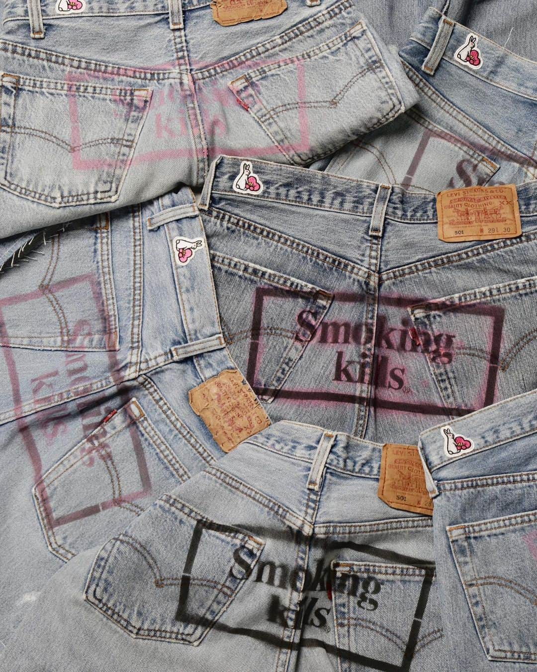 #FR2梅(UME)のインスタグラム：「#FR2梅　5周年記念に伴いSmoking kills ®︎ UsedDenimを店舗限定で販売を致します。  #FR2梅 5周年記念  "Limited Used Denim Smoking kills®︎ " ( ショートパンツ&ハーフパンツ )  ■発売詳細 #FR2梅店 2023/7/21（Fri） OPEN ※店舗での販売は購入制限を設ける場合があります。  #FR2ume We will be selling Smoking kills ®︎ UsedDenim exclusively at our stores in celebration of our 5th anniversary.  #FR2梅 5th Anniversary.  "Limited Used Denim Smoking kills®︎ " ( Short Pants & Half Pants )  ■ Release Details #FR2 Ume Stores July 21, 2023 (Fri), OPEN ※ There may be purchase restrictions at physical stores.  #FR2梅5th  #fxxkingrabbits #頭狂色情兎 #smokingkills #smokingkills®」