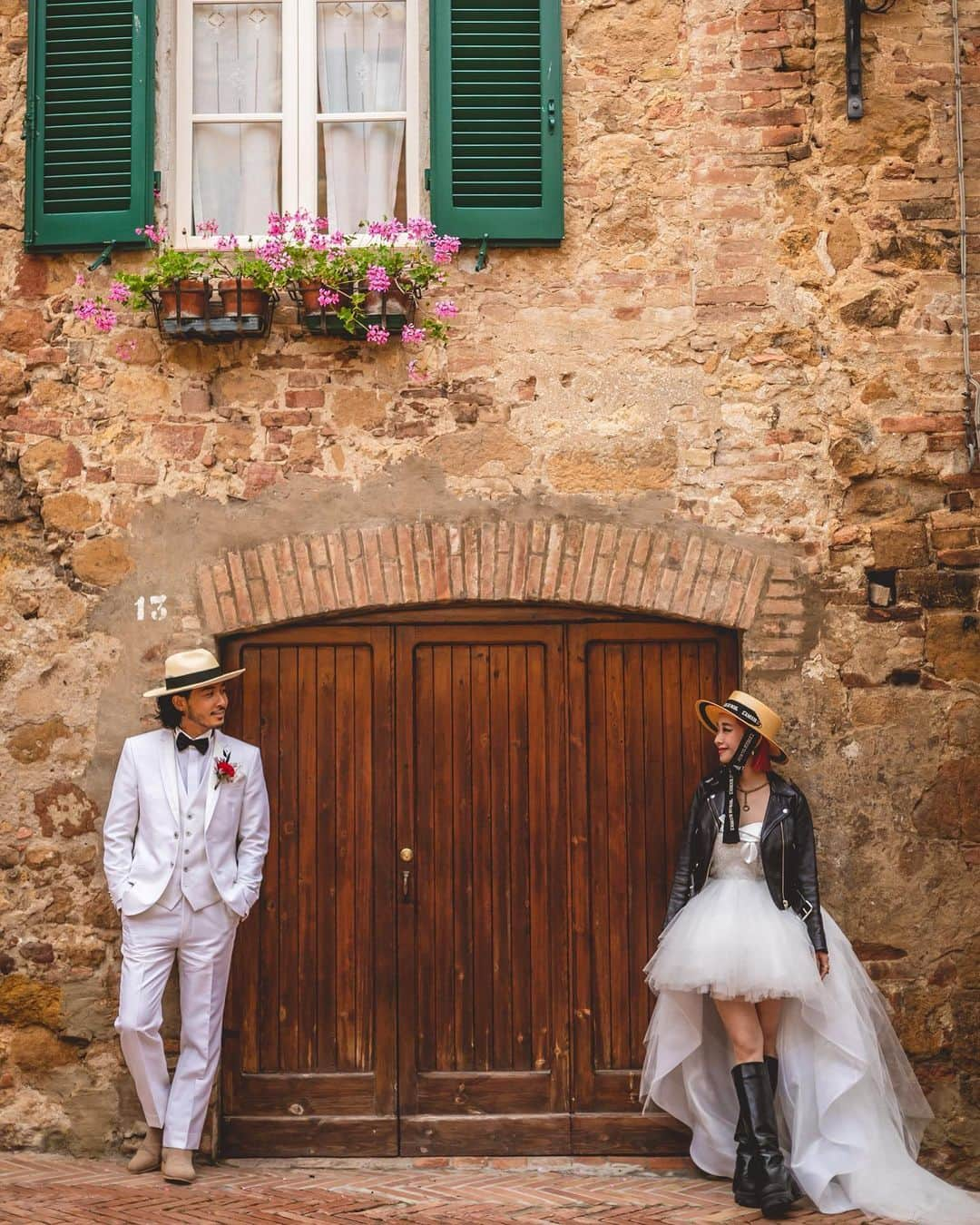 AMIさんのインスタグラム写真 - (AMIInstagram)「Firenze Wedding photo🤍 全部の瞬間が宝物💎  produce by  @espousal_wedding_event　 @watabewedding Photo by @laviefactory  #ワタベウェディング  #watabewedding #ESPOUSAL  #エスポーザル #laviefactory #ラヴィファクトリ」7月18日 20時00分 - amixxamiaya