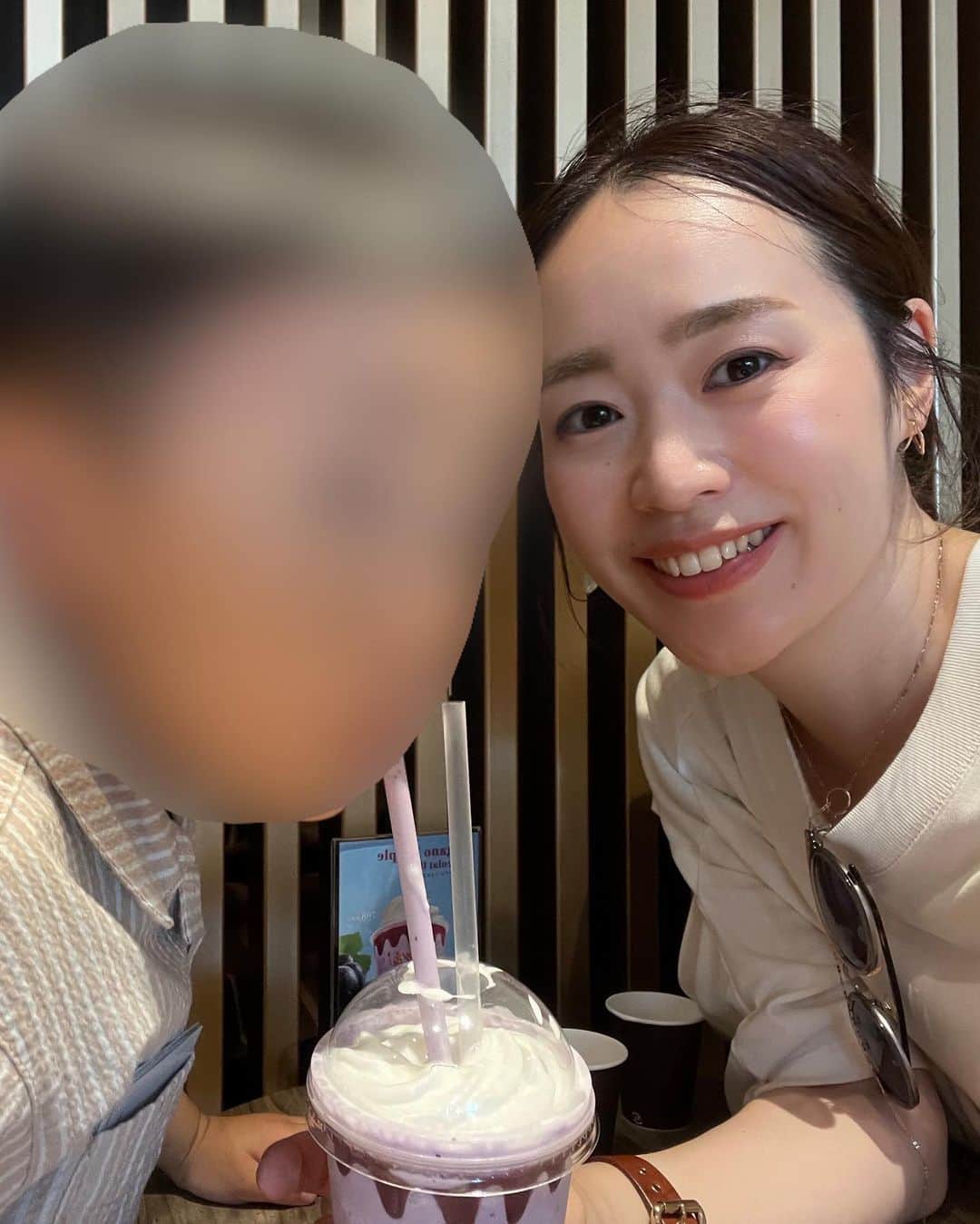 sayumi katoさんのインスタグラム写真 - (sayumi katoInstagram)「主人に1人時間をプレゼントして、息子とちょっと遠出しておデート👦🏻🩵 @海老名 ⁡ 海老名はちょっと遠いけど、開発が進んでいておしゃれなカフェも子どもが喜ぶイベントもやってるし、ベビーカーでも動きやすくて好き。 (新宿から急行で45分🚃) ⁡ 都心に出るとエレベーター探すの大変だし、遊びに行くには子連れだとハードル高い😇 (我らのホーム、新宿も子連れには移動が大変😇😇) ⁡ ⁡ この日のことはYouTubeのvlogでも配信するのでよかったら観てください🙌🏻🌈 ⁡ ⁡ #44APARTMENT#44APARTMENTCAFE#lindt#海老名#海老名カフェ#海老名おしゃれカフェ」7月18日 19時00分 - say_ume