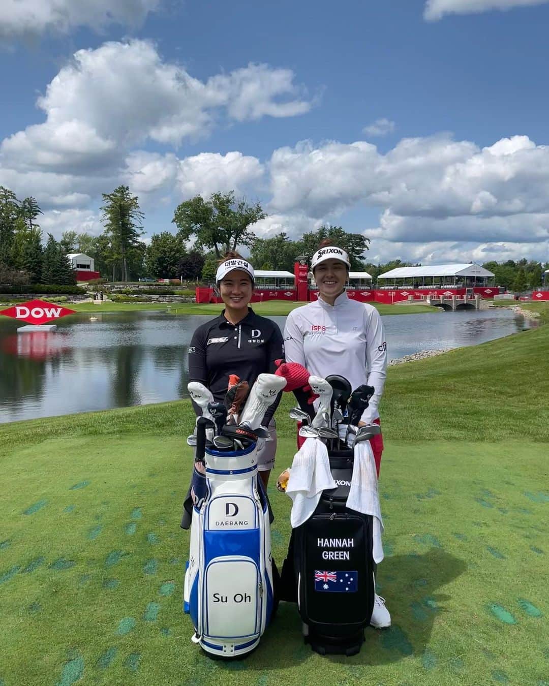 ハナ・グリーンのインスタグラム：「The OG’s are here 😏  Excited to team up with @suohgolf this week @dowglbi 🤩」
