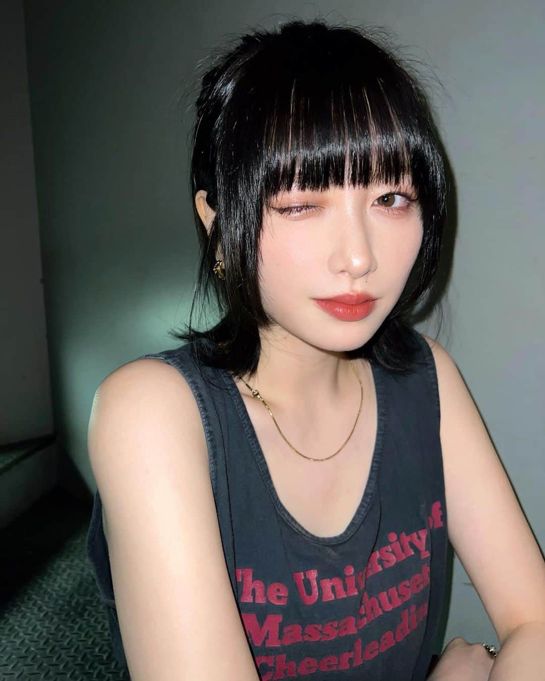 吉田凜音のインスタグラム：「ウィンクぎこちないな？？？」