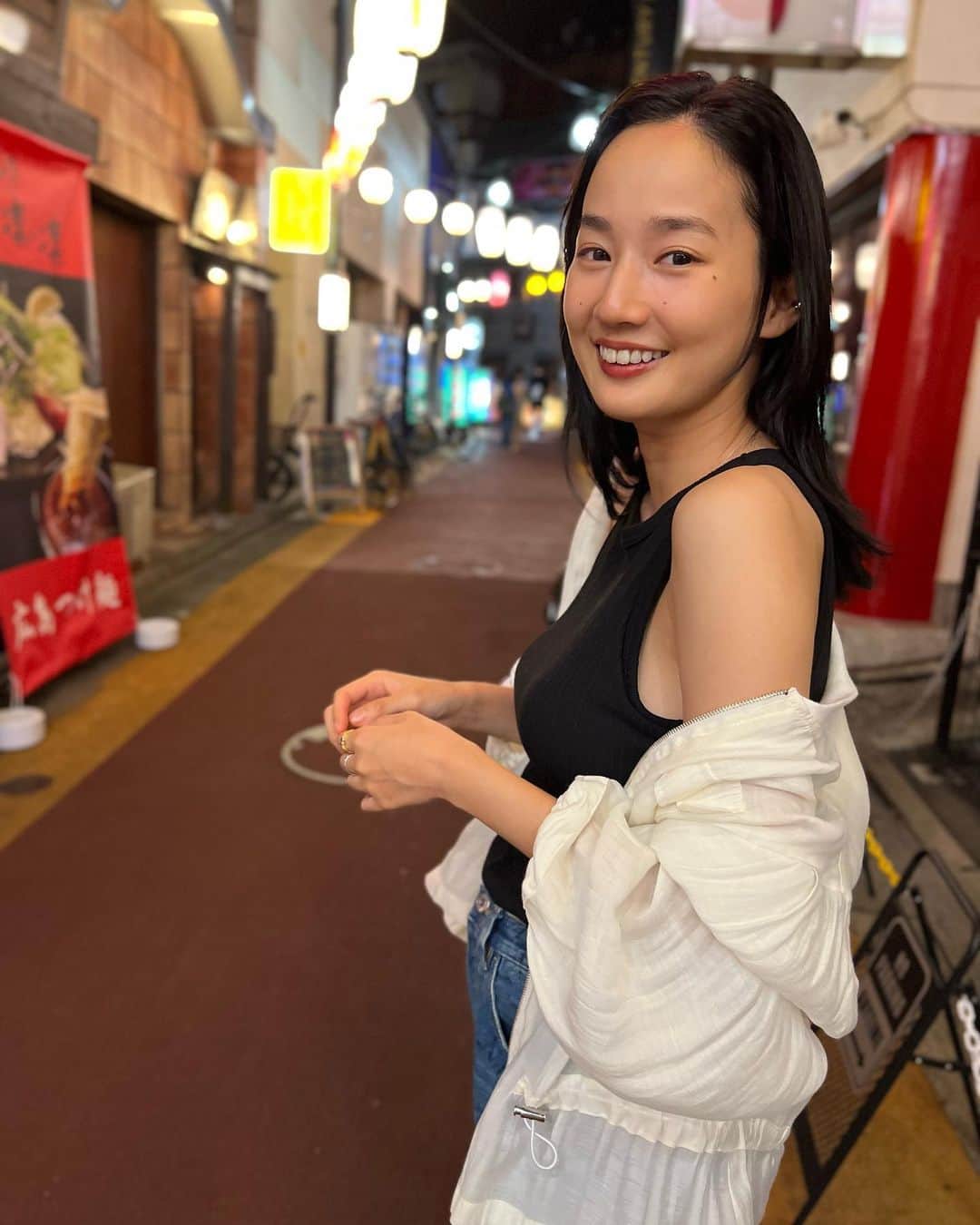 高嶋香帆のインスタグラム：「ご機嫌な夜 自由ヶ丘の飲み屋街素敵ね！」