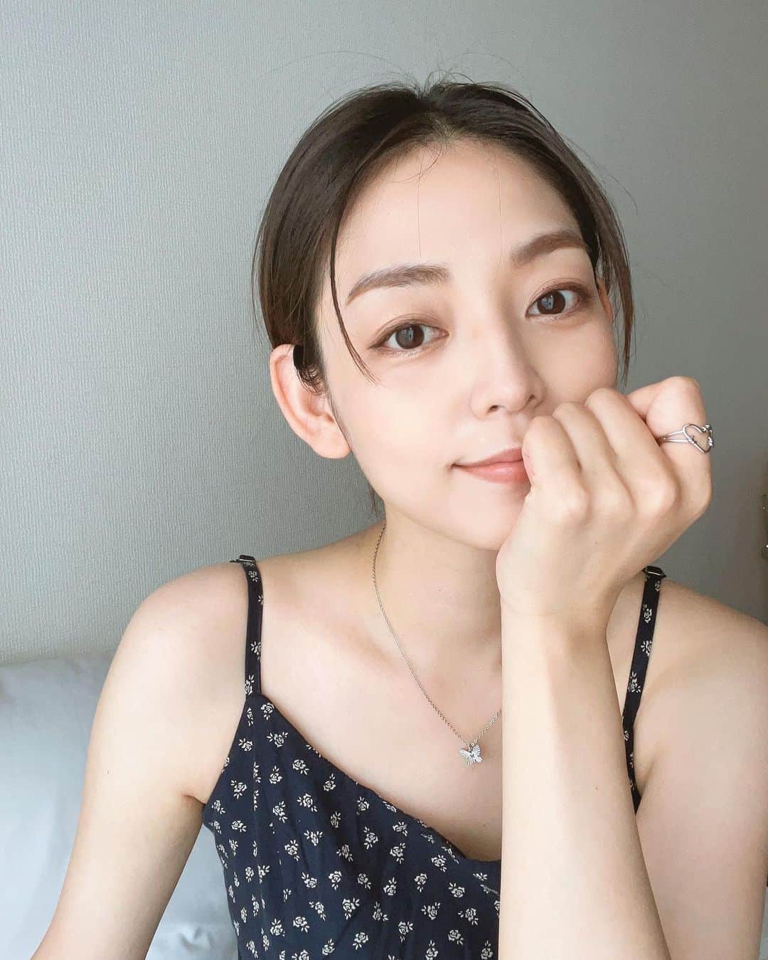 仲美咲のインスタグラム：「購入したワンピースとリング💍  今日も暑かったね。。 体調管理きをつけましょ🫧  #ワンピース#onepiece#summer」