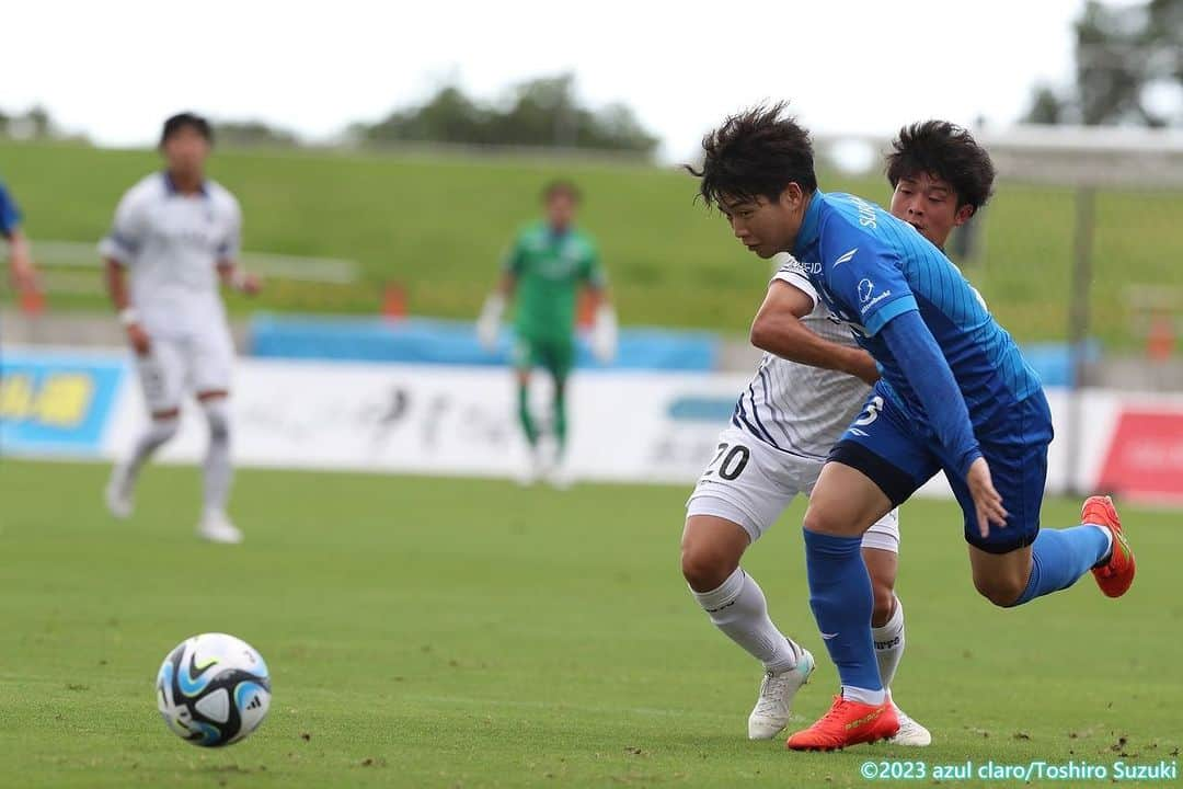 アスルクラロ沼津さんのインスタグラム写真 - (アスルクラロ沼津Instagram)「第18節 HOME vs鹿児島ユナイテッドFC  『走る』  #アスルクラロ沼津 #結束〜熱く闘え〜 #全力 #ダイハツ沼津販売スペシャルマッチ #鈴木拳士郎 #濱託巳 #徳永晃太郎 #安在達弥 #津久井匠海」7月18日 19時54分 - azulclaronumazu_official