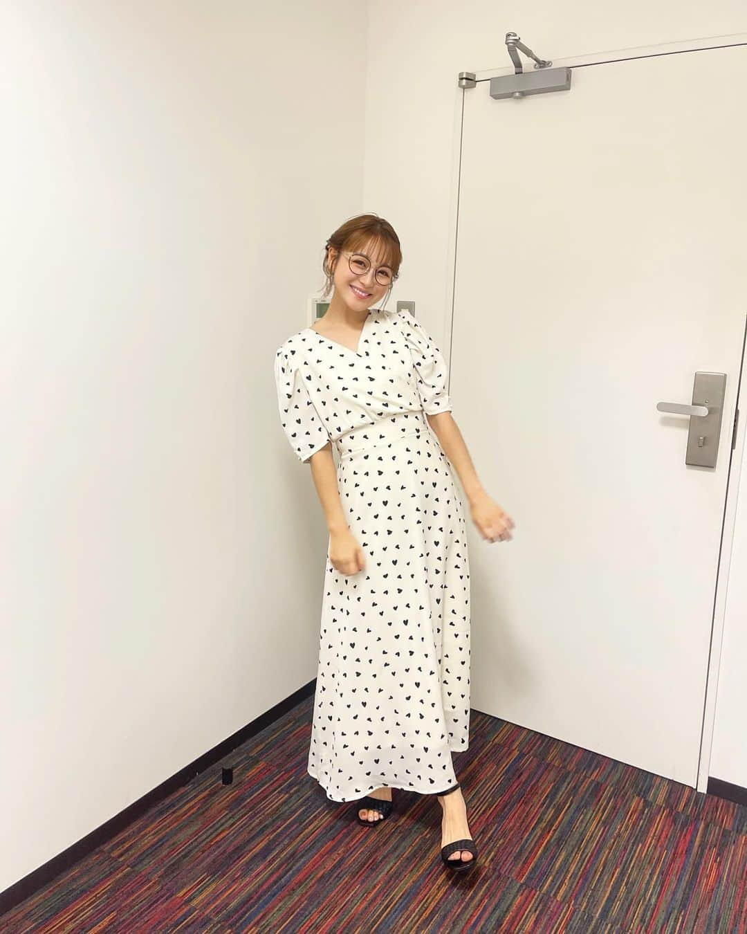 鈴木奈々さんのインスタグラム写真 - (鈴木奈々Instagram)「. ワンピース @tocco_closet サンダル @dianashoespress #テレビ衣装」7月18日 19時58分 - nana_suzuki79