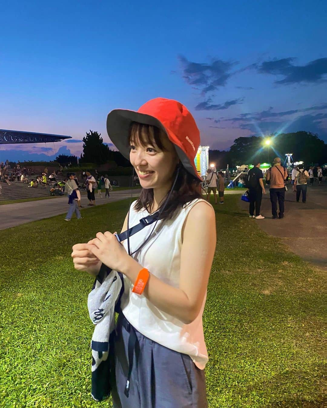 柳生みゆさんのインスタグラム写真 - (柳生みゆInstagram)「今年初夏フェス〜！んでもって初のラッキーフェス！あっっっっつかった！ フルッパーが可愛すぎた🥺🫶相川七瀬さんのsweet emotionも最高だったし、ORANGE RANGEはいつ聞いても最高楽しい🍊新しい学校のリーダーズもカッコ良すぎてまた見たいっ！あー、楽しかった！きっと2リットルの汗かいた！毎日猛暑だけどみんないっぱい水分取って楽しく過ごそうねー！🍉 #ラッキーフェス #夏フェス #フェスコーデ」7月18日 20時15分 - miyu_yagyu