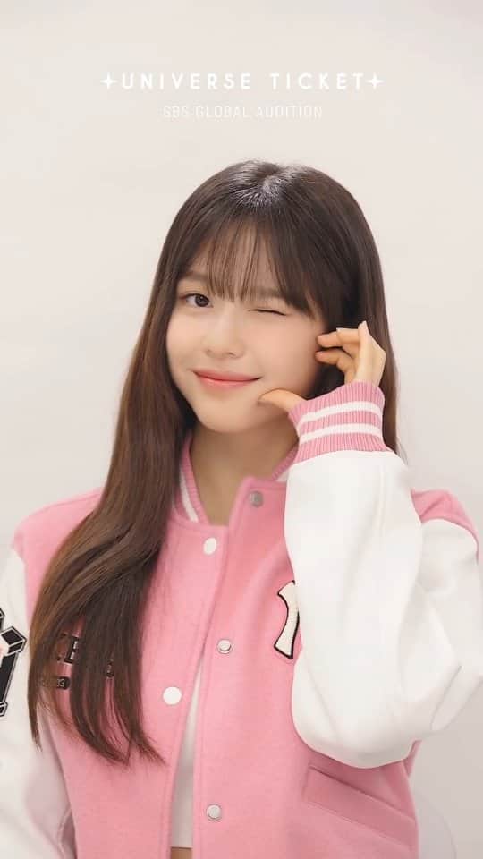 のインスタグラム：「@sbs_universeticket_official by @get_regrammer Check out the girls' Profiles✔  ✨ #황시은 #HWANGSIEUN ✨  ✏Country : 대한민국 ✏MBTI : ISFP ✏A word of resolution :  저의 엉뚱한 매력으로 여러분들의 마음을 사로잡겠습니다!  #유니버스티켓 #universeticket #SBS #fnfentertainment」
