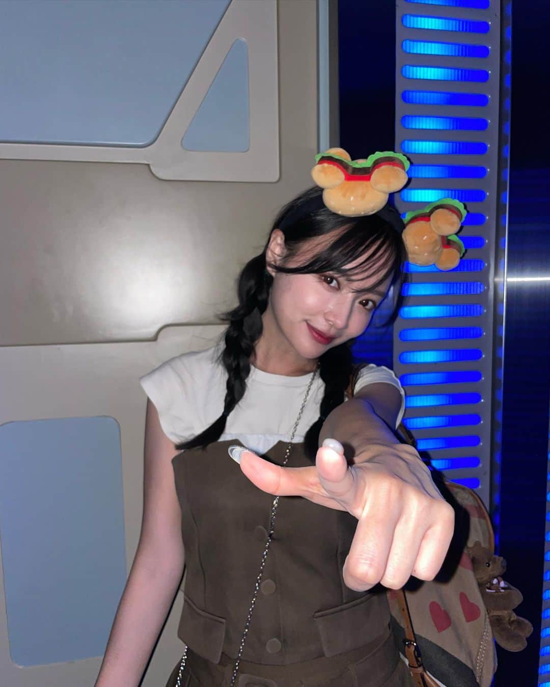 ᴅᴏᴜʙʟᴇsᴏᴜᴘさんのインスタグラム写真 - (ᴅᴏᴜʙʟᴇsᴏᴜᴘInstagram)「디즈니랜드 🤍 미녀와야수 진짜 최고여떠 🥹 감동의 뉸물 주르륵이에오… 울 보습님들듀 꼭 가보세요 🥹🤍🤍  ディズニーランドの美女と野獣本当に感動した🫶🥹🥹🤍🤍🤍」7月18日 20時29分 - doublesoup