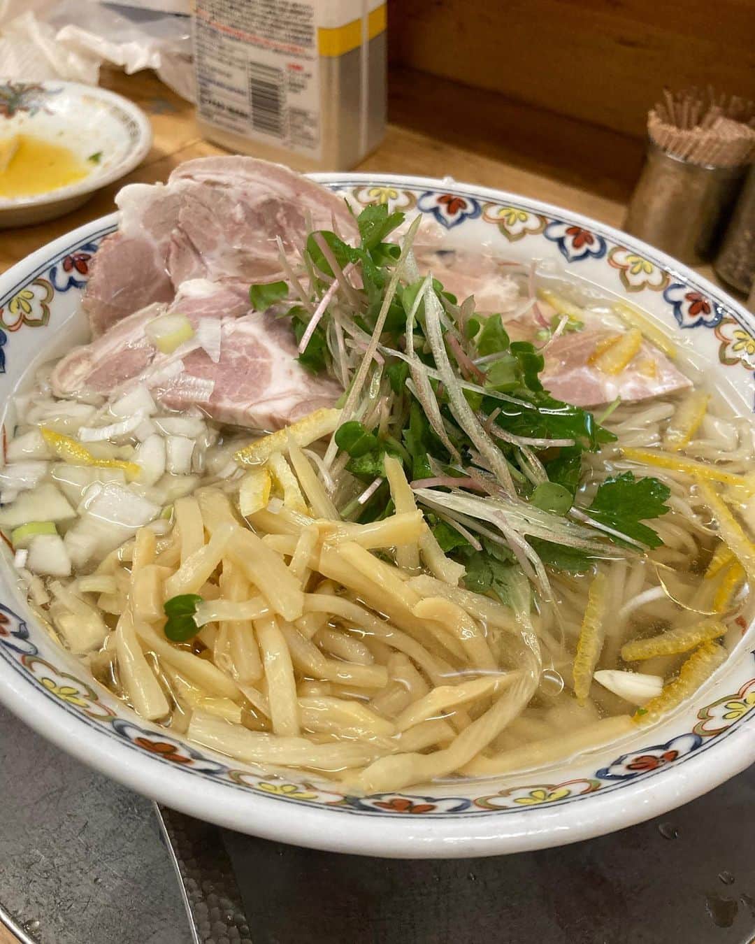 中川貴志のインスタグラム：「天満のぬんぽこ‼️  まじ美味かった。  #ぬんぽこ  #天満」