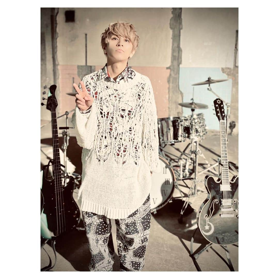 佐藤ケンケンのインスタグラム：「#痣花 フライングゲットの日。 どうぞ、よろしくね。  #PlasticTree」