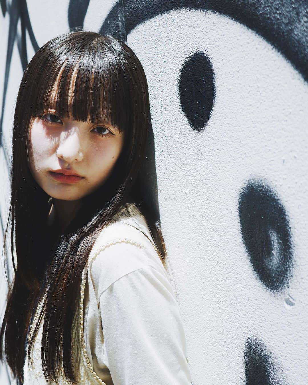 トヲルのインスタグラム：「. . . 前髪カットしました💜 . . model..音羽 . . #姫カット #姫カットロング #黒髪姫カット  #ステップカット #ステップカット名古屋」