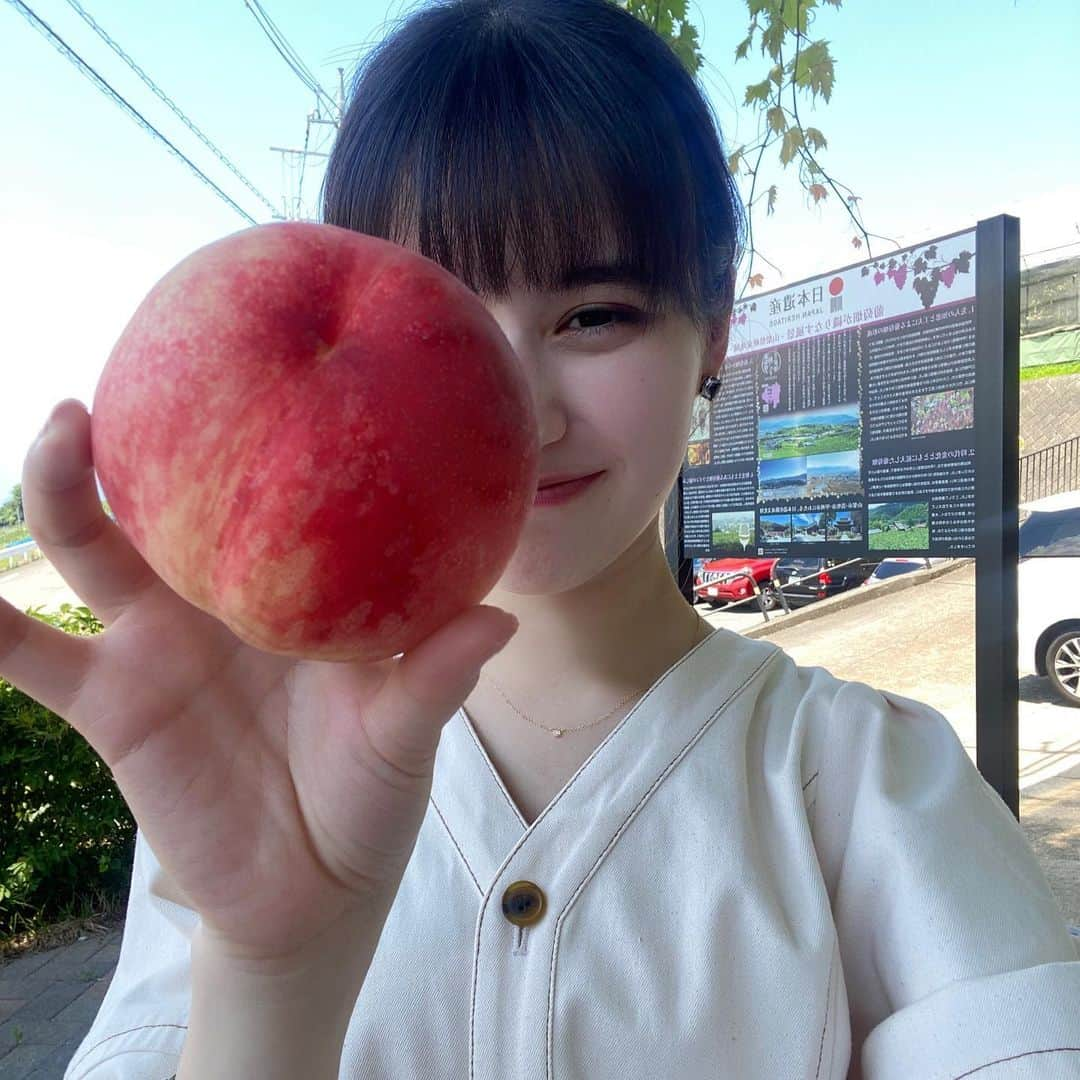 木内舞留さんのインスタグラム写真 - (木内舞留Instagram)「🍑🦢  #marunofuku」7月18日 21時14分 - maru_kiuchi_official