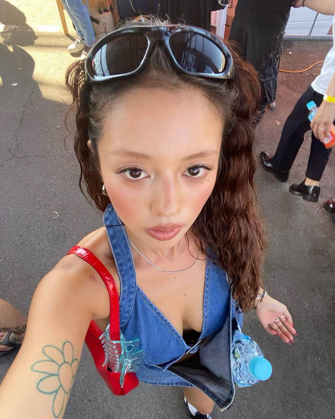 NAOMIのインスタグラム：「We don't need filters,right? だよね？」