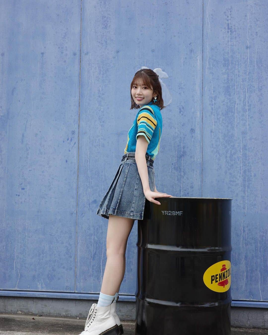 高本彩花さんのインスタグラム写真 - (高本彩花Instagram)「ガラス窓が汚れてる🐬  MVが公開されました 是非ご覧ください~🎧  #ガラス窓が汚れてる #日向坂46 #高本彩花 #ayacherigram」7月18日 21時45分 - ayacheri._.official