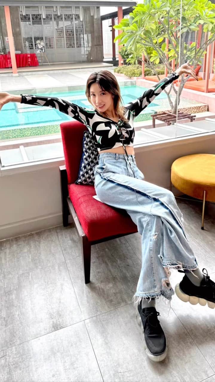 中嶋イッキュウのインスタグラム：「It was the first time show in Thailand 💕 Which city should we go to next？」