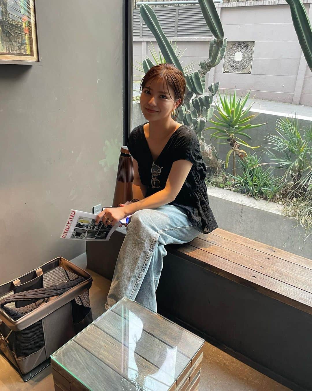 玉城翔子のインスタグラム：「本格的な夏の暑さに耐えられる自信が全く無いのだが👽」