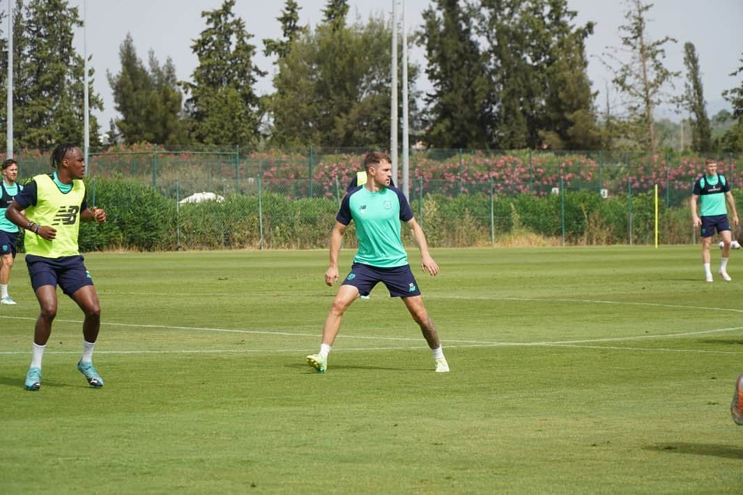 アーロン・ラムジーさんのインスタグラム写真 - (アーロン・ラムジーInstagram)「Back at it 💪🏼 @cardiffcityfc」7月18日 22時25分 - aaronramsey