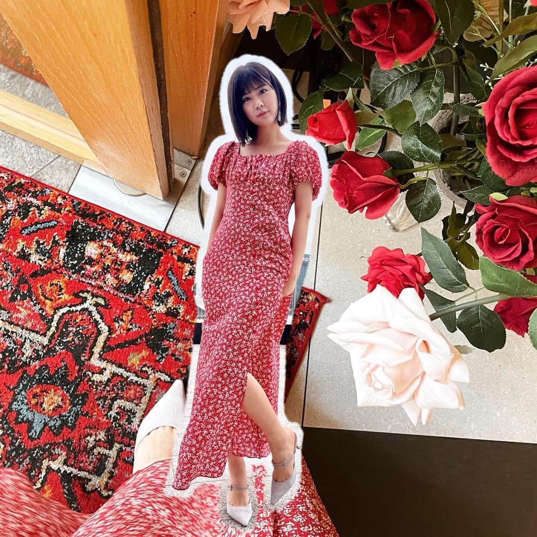 渡辺菜月のインスタグラム：「🌹  撮影で着た赤いワンピース👗  皆さんからも すごく好評で、私も嬉しい〜  #美人百花 #オフショット #ワンピース」