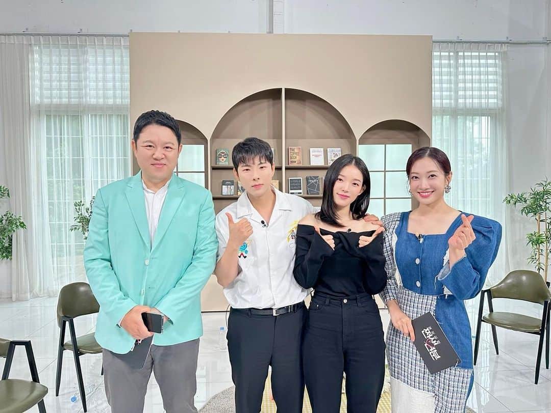 ディノのインスタグラム：「쩐생연분 너무 즐겁게 촬영했습니다❤️ 너무 잘해주신 피디님 작가님 감사합니다👍」