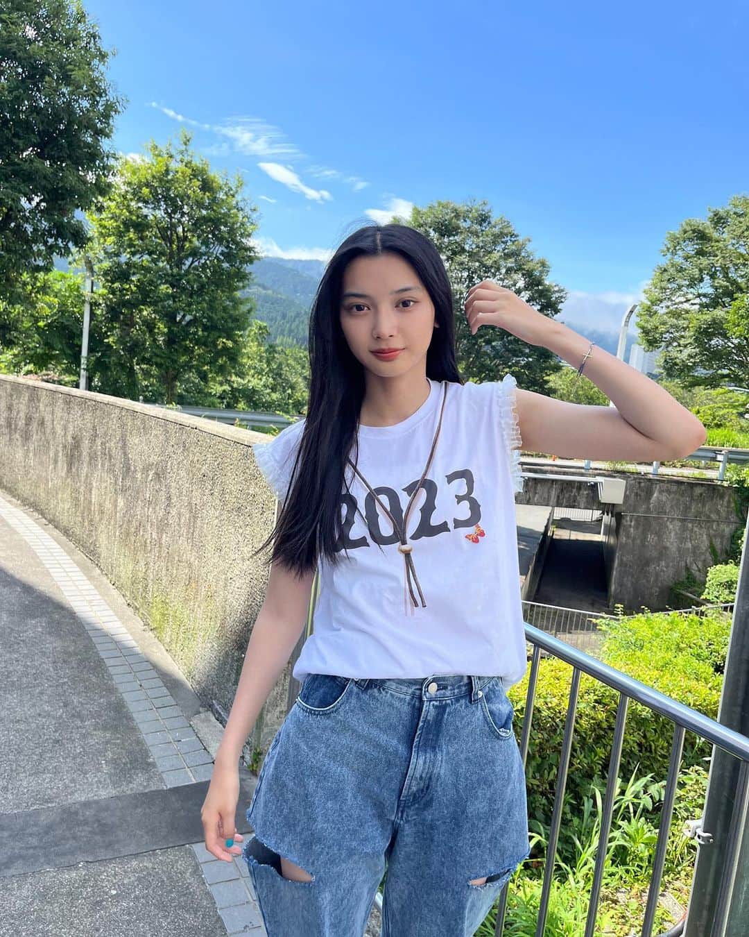 小寺結花さんのインスタグラム写真 - (小寺結花Instagram)「・ 2023 夏 空がとても綺麗だった^ ^ 夏の空が好きです👒   #Summer  #apbankfes」7月18日 22時38分 - yuikakodera_box