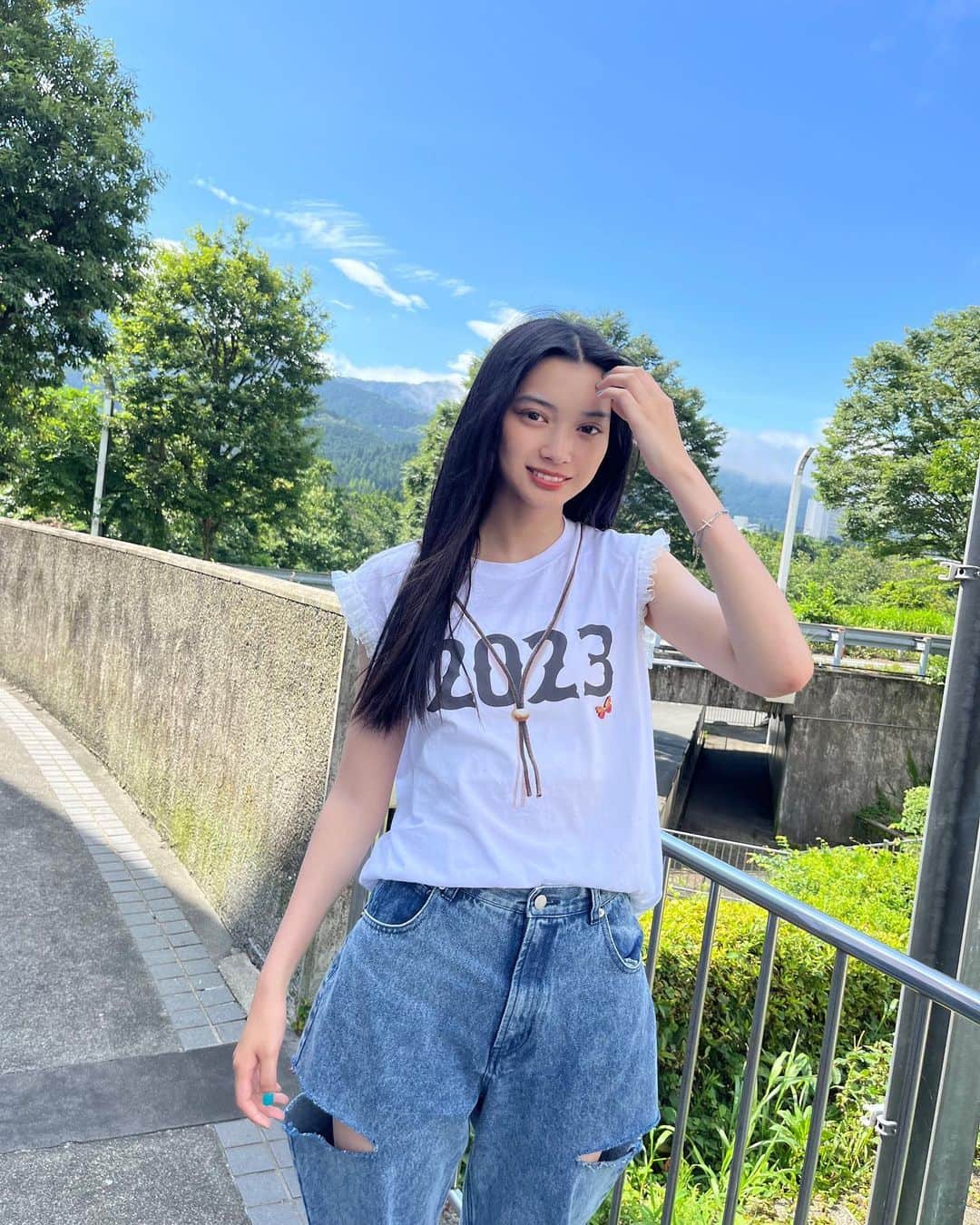 小寺結花さんのインスタグラム写真 - (小寺結花Instagram)「・ 2023 夏 空がとても綺麗だった^ ^ 夏の空が好きです👒   #Summer  #apbankfes」7月18日 22時38分 - yuikakodera_box