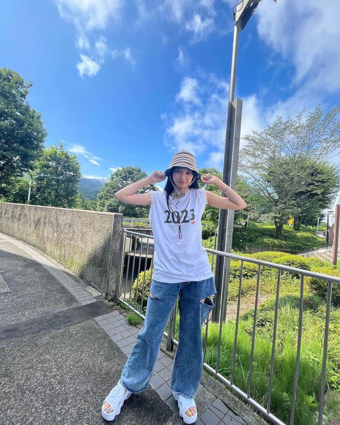 のインスタグラム：「・ 2023 夏 空がとても綺麗だった^ ^ 夏の空が好きです👒   #Summer  #apbankfes」