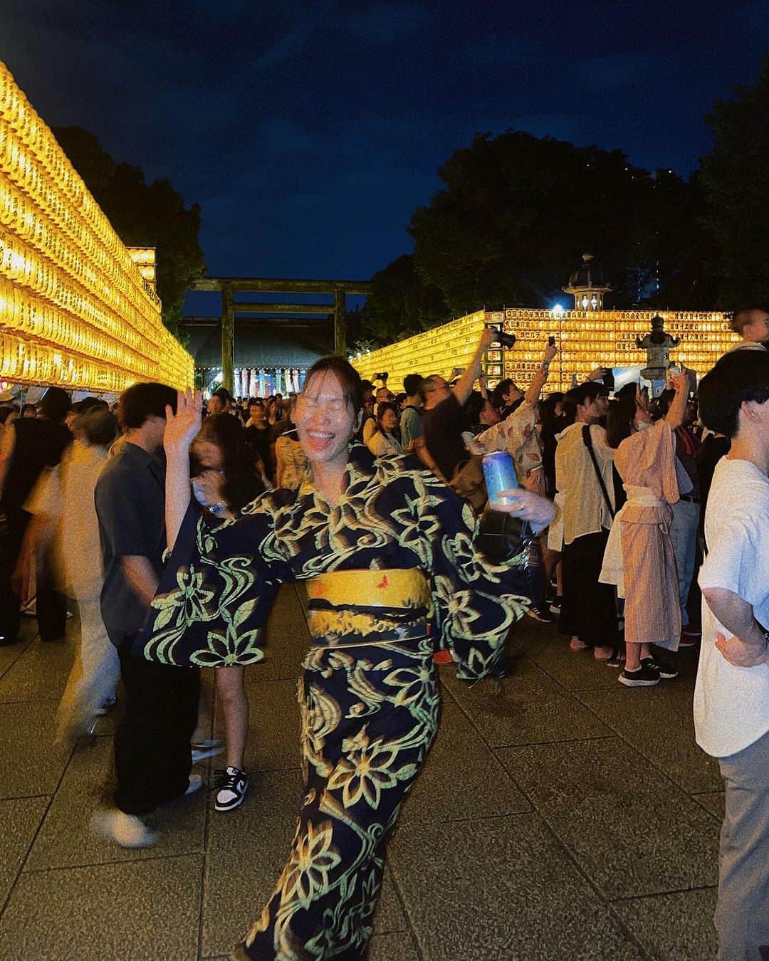 池田莉子さんのインスタグラム写真 - (池田莉子Instagram)「📽🎞🎞🎞🎞  #靖国神社 #御霊祭り」7月19日 8時10分 - ricoikeda