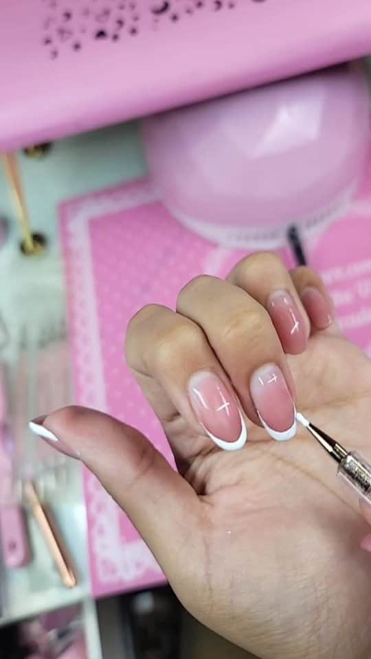 Max Estradaのインスタグラム：「Enailcouture.com french nail hack using art gel white 😍 Enailcouture.com shinee star glitter gel top coats, no wipe formula. Vegan,  Hypoallergenic and hema free.  Made in America 🇺🇸  Enailcouture.com  #nailartwow #gelpolish #nailsartvideos #nails #gelnails #nailart #notd #nailcolor #nailsalon #nailsalon #nailsvideotutorial #nailtech #nailsupply #nailsonfleek #fyp #nailsart」