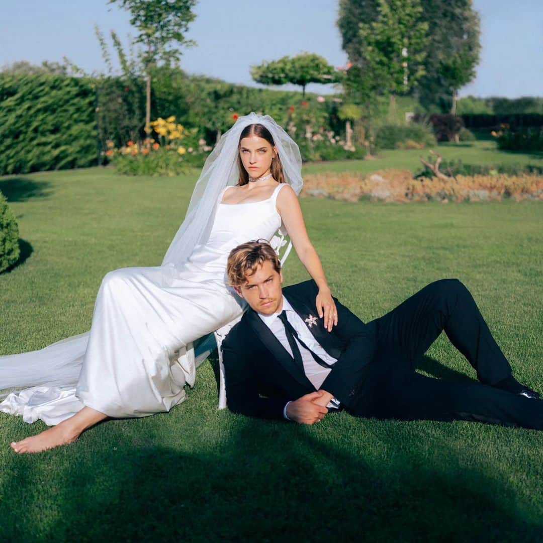 Vogue Australiaさんのインスタグラム写真 - (Vogue AustraliaInstagram)「Model #BarbaraPalvin, and actor #DylanSprouse are married!  The couple tied the knot this past Saturday, July 15, in her home country of Hungary on her parents’ property, Harlekin Birtok. The two plan to celebrate with a larger wedding in California in the fall. “[This past weekend] was supposed to be an intimate event,” Barbara said. “But we ended up having 115 guests, because there are a lot of people we care about and we wanted them all to be there.” See all of the details plus the full wedding album at the link in our bio.   📷 @thereduster」7月19日 8時35分 - vogueaustralia