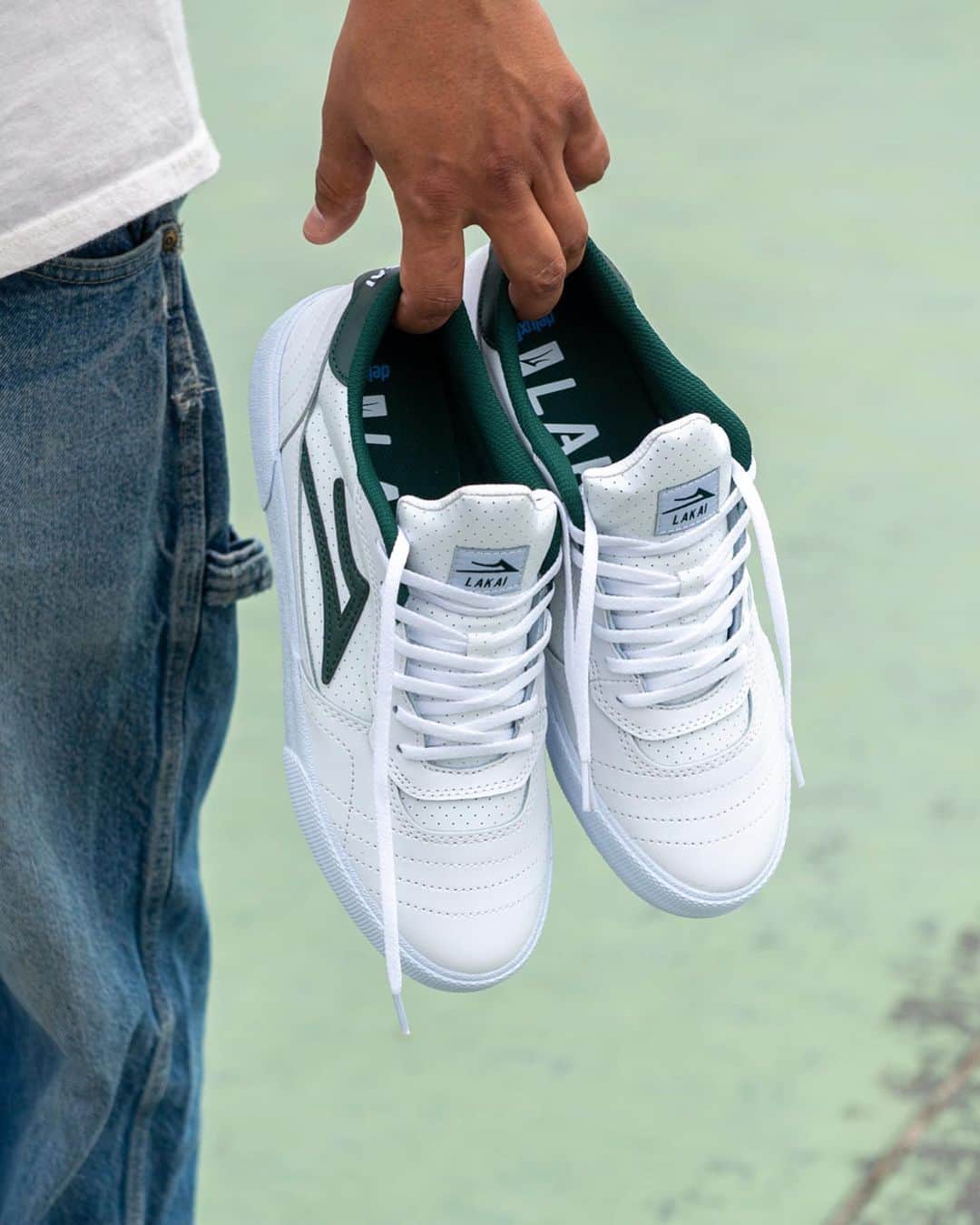 ラカイリミテッドフットウェアさんのインスタグラム写真 - (ラカイリミテッドフットウェアInstagram)「Cambridge in White/Pine Leather🌲 Available now at skate shops and Lakai.com #Lakai」7月19日 8時51分 - lakailtd