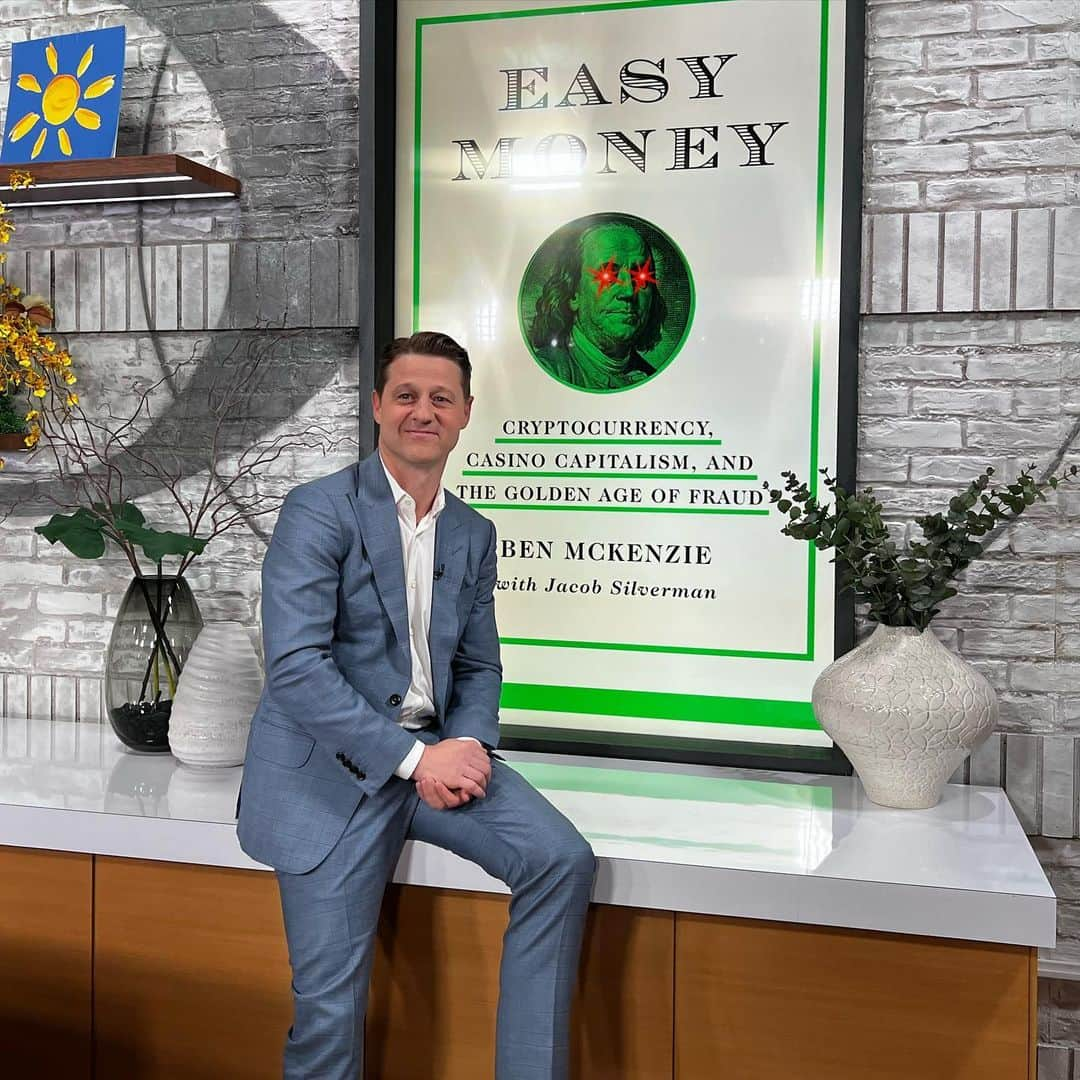 ベンジャミン・マッケンジーのインスタグラム：「Two years later, the book I’ve written with journalist Jacob Silverman, Easy Money is available now. It’s been a helluva adventure. I’ve interviewed everyone from average-joe traders to the now-indicted Sam Bankman-Fried himself. I went to  El Salvador, the only country in the world trying to use crypto as real money (not working, shocker). I even ended up testifying to Congress as to my findings. All of this has culminated in my book, shedding light on the truth behind cryptocurrency. Spread the truth… Easy Money out now at the link in bio.」