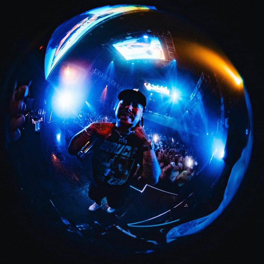 ¥ellow Bucksさんのインスタグラム写真 - (¥ellow BucksInstagram)「The Tour's been good so far💹  ツアーも折り返し！来てくれてたみんなありがとう！今週は大阪で待ってます！  ファイナルの情報も解禁したからチェックよろしく🎤🔥  #Survive #TourLife」7月19日 0時49分 - yellowbucks_tttg