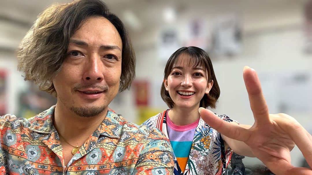 のインスタグラム：「無事に朗読劇 CHOOSE My STORY！ 終演致しました🙇🏻  沢山の皆様の温かい空気感や笑い声が自分達に持ってる以上のPOWERをくれました!  そして、沢山の差し入れや チェキ&写真集も購入頂き本当にありがとうございました🥹✨  またいつか出演出来たら嬉しいなと😁👍 本当にお疲れ様でした✨  声を掛けてくれたセリちゃん 最高のMCとして見守ってくれて古川さん 沢山の縁の下の力持ちをしてくれたあやかちゃん  本当にありがとう✨  とりあえず、 ビビる位に満身創痍になってるので 今日はガッツリ寝たいと思います(笑)  #ちゅーず」