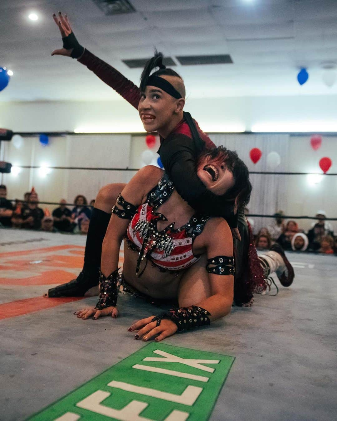 林下詩美のインスタグラム：「🌹 . . . Thank you GCW  . . . #QQ #STARDOM #GCW」