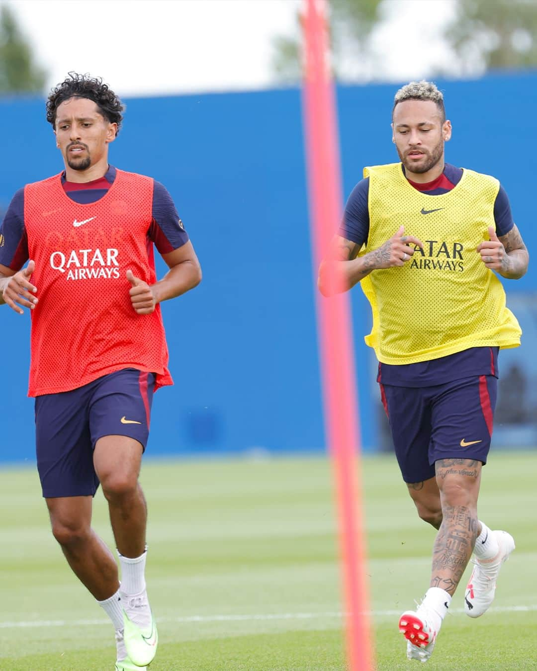 パリ・サンジェルマンFCさんのインスタグラム写真 - (パリ・サンジェルマンFCInstagram)「⚽️ Preparation continues at the Campus PSG as the latest Parisian recruits joined Luis Enrique's squad! ❤️💙  ⚽️ La préparation se poursuit au Campus PSG alors que les dernières recrues parisiennes ont rejoint le groupe de Luis Enrique ! ❤️💙  #ParisSaintGermain #PSG #PSGTraining #CampusPSG」7月19日 2時37分 - psg