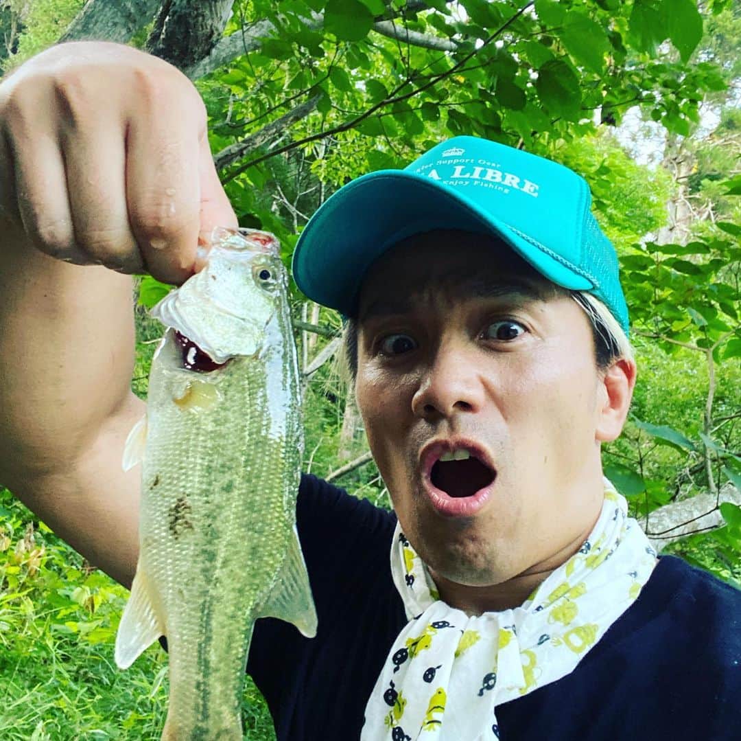 進祐哉さんのインスタグラム写真 - (進祐哉Instagram)「連戦前のオフに🎣 夏をなめすぎた男達は遂に雄蛇ヶ池を攻略した👊 昼からやるのはやめようと思います🥵  #ペスカリブレ」7月19日 4時04分 - susumu.0114