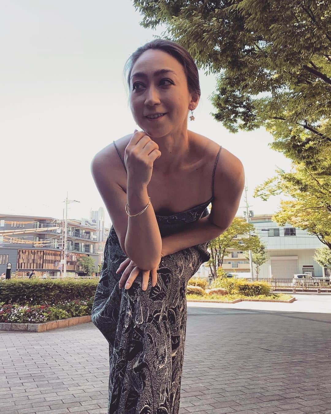 キャシー・リードのインスタグラム：「Girls just wanna have ☀️」
