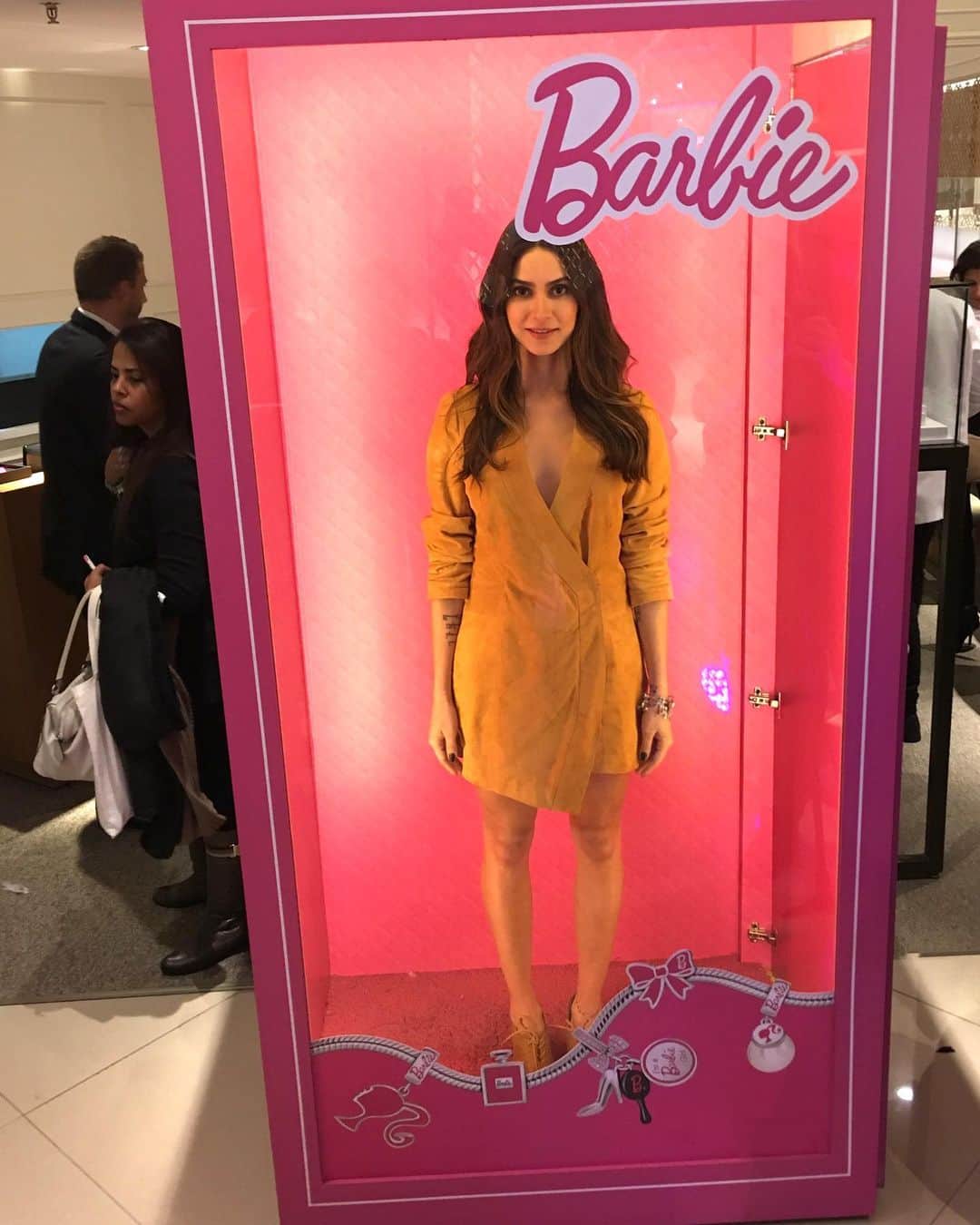 Thaila Ayalaさんのインスタグラム写真 - (Thaila AyalaInstagram)「Barbie since 1986 ops 2016」7月19日 9時40分 - thailaayala
