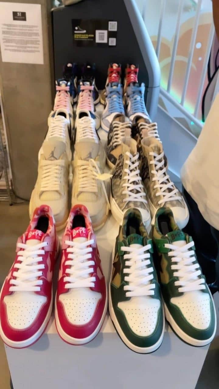 Lil Buckのインスタグラム：「🥵 SHEEESH 🔥  @lilbuckdalegend never disappoints, we brought back everything the Solehue Way®️— imo these are some of the most sought after kicks to drop of recent!   Sneakers always tell a story.. and everytime we service your order we feel apart of the legacy that you’re creating 🕺We appreciate you for trusting us #since2019 🤝 #HueMember 🏁  ALWAYS ACCEPTING ORDERS 👟 @ our Noho Location #appointmentsOnly  ☎️ Call Now (747) 248-0092 or Click the link in bio ☑️  #solehue #solehuela #thesolehueway #fyp #yeezy #jordan #nike #supreme #hypebeast #yeezyboost #offwhite #sneakerhead #airjordan #kanyewest #fashion #bape #shoes #kicksonfire #hype #kanye #adidasyeezy #sneaker #boost  #nicekicks」