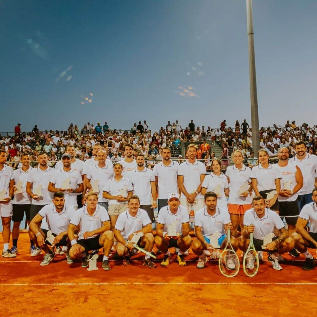 マリン・チリッチさんのインスタグラム写真 - (マリン・チリッチInstagram)「ZADAR - THANK YOU!  So proud for another successful GemSetHrvatska event! 🎾🎾   Thank you to the athletes who made this event so special. Thank you to my @marincilicfoundation team, friends and volunteers who worked tirelessly over the last few months to make this day amazing. Thank you to our sponsors and everyone who supported this beautiful cause - to provide a safe space for kids to play sports and have fun. I can’t wait to try out the new sports court in Stankovci!  ZADRE HVALA!  Preponosan sam na organizaciju još jednog izdanja GemSetHrvatska. 🎾🎾  Najveće hvala sportašima koji su izdvojili vrijeme u svom pretrpanom rasporedu kako bi uveličali ovo događanje i zaigrali tenis u cilju skupljanja sredstava za izgradnju sportskog igrališta za djecu.   Ipak, najveći doprinos dali su oni koji se ne vide - volonteri, organizacijski tim, brojni donatori i posjetitelji, vjerni partneri i dragi sponzori bez kojih sve ovo ne bi bilo moguće. 💙🧡  .  .  📸@EnvyCroatia @androtasovac @julienduvalphoto @samirckphoto  @croatiafulloflife #HEP #ZABA @vindija @proctergamble @podravka_hrvatska @falkensteinerhotels_hr @otp_banka @romerquelle_hr @groupama @humedpharma @kauflandhrvatska @langelica_hr @foreo_official @pbz.hr @telemach.hr #INAMAZIVA @visnjik.hr @armanibeauty @biteme.nutrition @kofer._ @babycentar_hrvatska @lavista_suites @sezonabzzzbriga @karma_restaurant_zadar @novatv_ @jutarnji.hr @headtennis_official  #GemSetHrvatska #gemsetcroatia」7月19日 5時13分 - marincilic