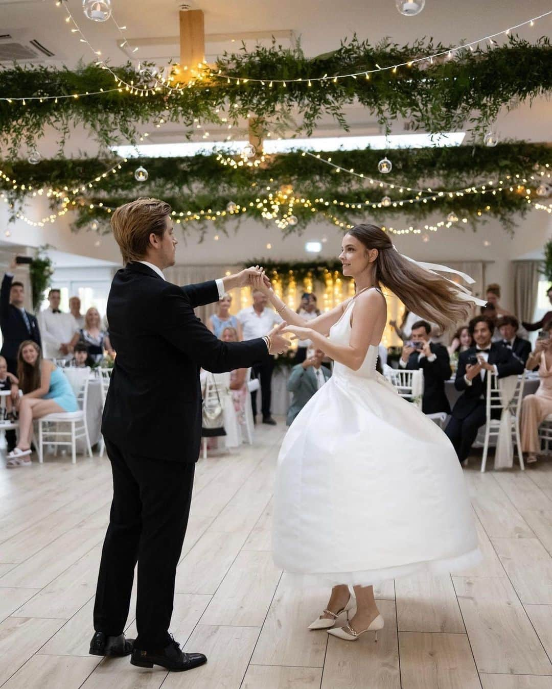 バルバラ・パルヴィンさんのインスタグラム写真 - (バルバラ・パルヴィンInstagram)「The Sprouses are officially spouses! Congratulations to @realbarbarapalvin and @dylansprouse, who were married in Hungary—Barbara's home country—on her parent's property, @harlekinbirtok, which doubles as an event venue, surrounded by family and friends. Barbara and Dylan plan to celebrate with a larger wedding in California in the fall. "This past weekend was supposed to be an intimate event, but we ended up having 115 guests in the end because there are a lot of people we care about, and we wanted them all to be there," says Barbara Palvin Sprouse.  Tap the link in our bio to go inside their destination wedding in the model's home country of Hungary. Photos: @eskuvoifotosom, @bencebarsony, and @thereduster」7月19日 5時29分 - realbarbarapalvin