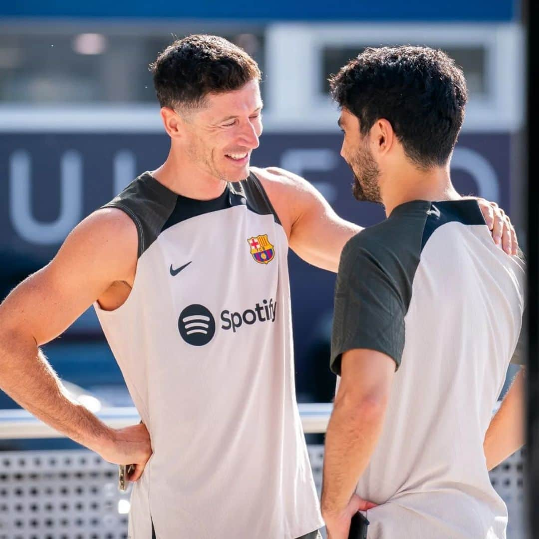 イルカイ・ギュンドアンさんのインスタグラム写真 - (イルカイ・ギュンドアンInstagram)「... and so it begins! First training day - let's go... 🔥🔵🔴⚽ @fcbarcelona」7月19日 6時59分 - ilkayguendogan