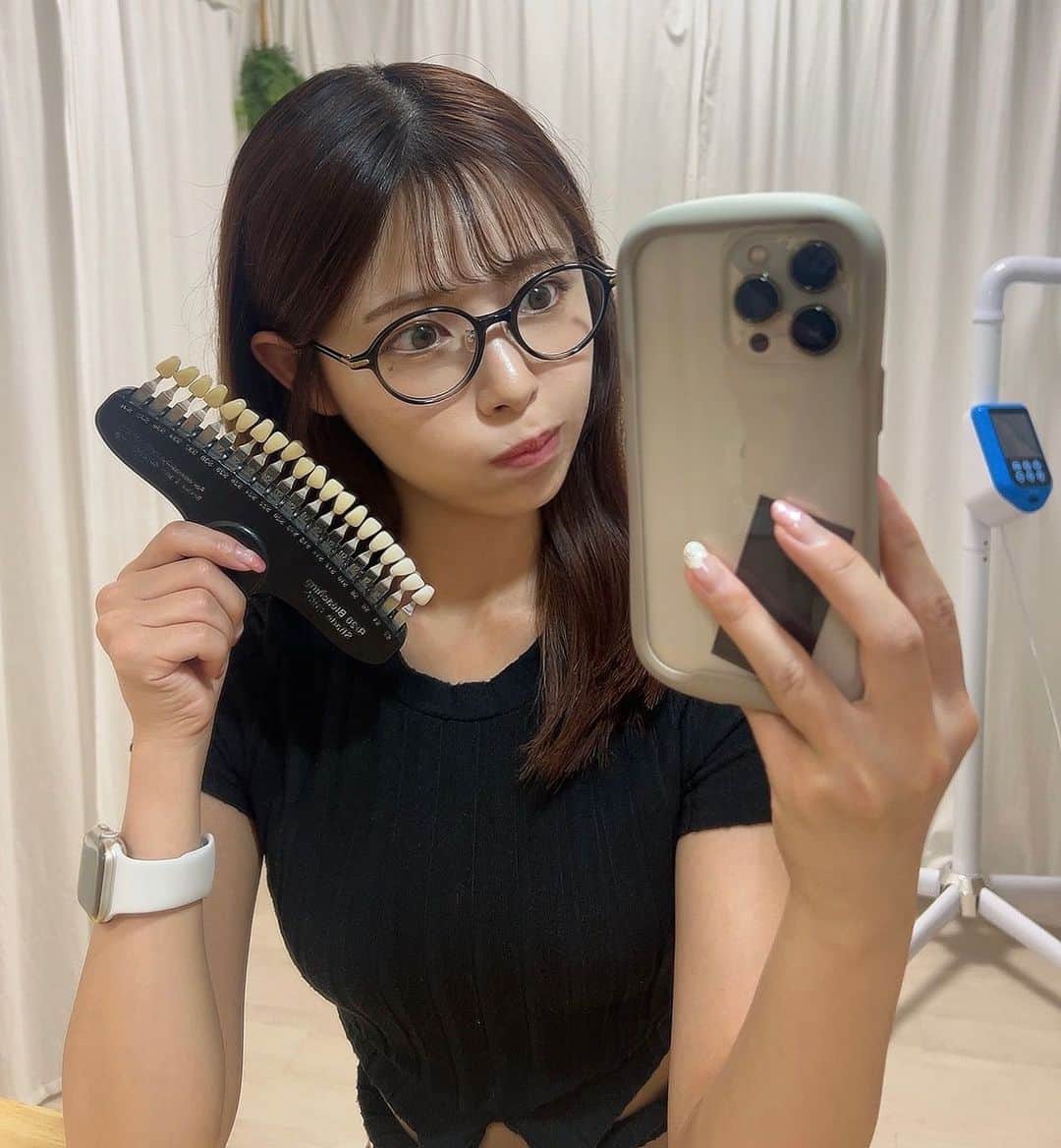 加納葉月のインスタグラム：「・  皆様にお褒め頂けるよう日々自分磨きに励んでおります……(笑)  先日は @light_beauty_ikebukuro にてホワイトニングへ🦷  1回目でめちゃくちゃトーンアップしてびっくり😳  またお邪魔する予定なので、更に白い歯を目指して頑張るぞ〜〜！  ・」